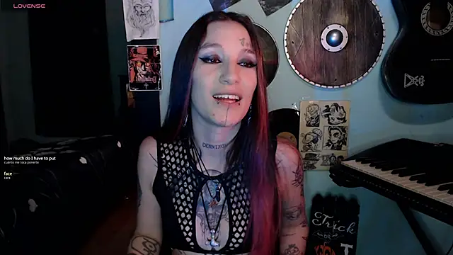 Snapshot of lilithword chatting on November 2025 08:11:02 PM lilithword online show from November 2025 08:11:02 PM