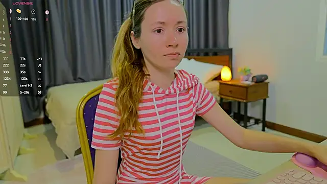 PocketElsa online show from April 2026 11:28:01 AM