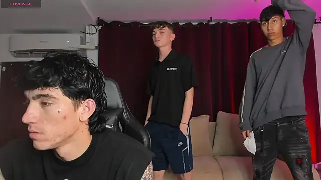 Handsomeboyss19 online show from September 2025 11:43:01 PM