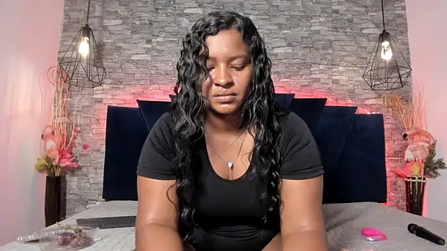 Emily Brown18 online show from May 2026 04:17:02 AM