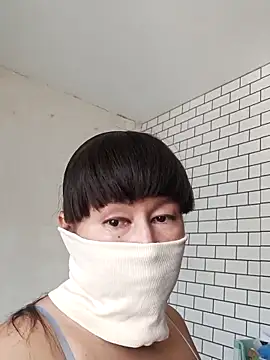 Snapshot of Luu-Lii777 chatting on September 2025 04:58:01 AM Luu-Lii777 online show from September 2025 04:58:01 AM