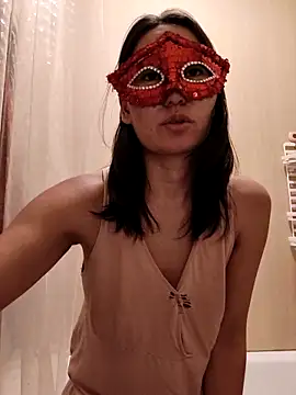 Snapshot of Luu-Lii777 chatting on February 2026 06:37:02 PM Luu-Lii777 online show from February 2026 06:37:02 PM