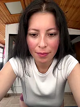 Mia salinass online show from September 2025 07:14:02 PM