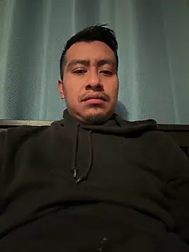 Snapshot of juniorl1 chatting on December 2025 05:18:02 PM juniorl1 online show from December 2025 05:18:02 PM