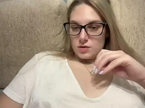 NikexPretty online show from October 2025 09:24:01 PM