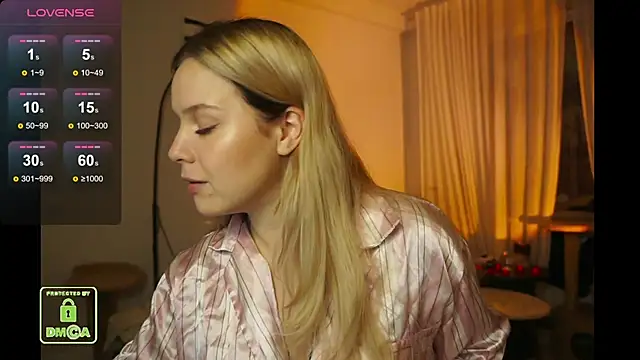 Snapshot of cheriri chatting on November 2025 08:42:02 PM cheriri online show from November 2025 08:42:02 PM