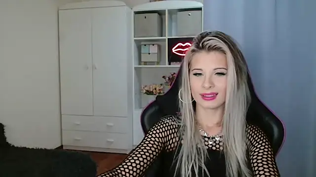 KristineGlow online show from October 2025 09:10:01 AM