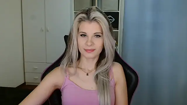 KristineGlow online show from March 2026 07:12:01 AM