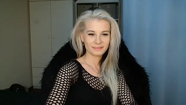 KristineGlow online show from July 2026 02:10:02 PM