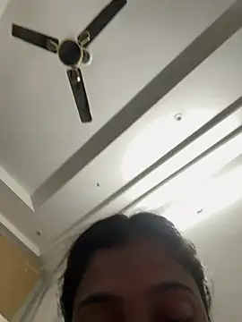 Snapshot of HeerStd chatting on February 2026 05:11:02 AM HeerStd online show from February 2026 05:11:02 AM