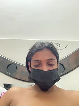 Snapshot of HeerStd chatting on February 2026 06:31:01 AM HeerStd online show from February 2026 06:31:01 AM