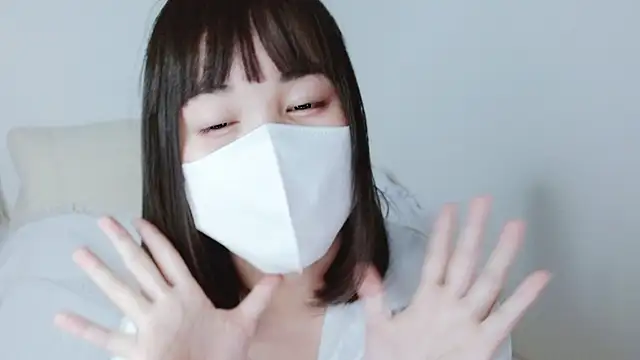 Snapshot of Zinzin_chan chatting on November 2025 03:11:01 PM Zinzin chan online show from November 2025 03:11:01 PM