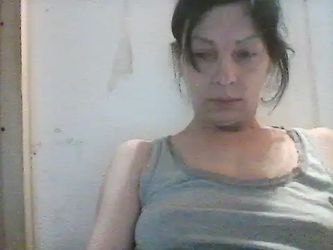 Snapshot of Milana38 chatting on April 2026 06:45:01 PM Milana38 online show from April 2026 06:45:01 PM