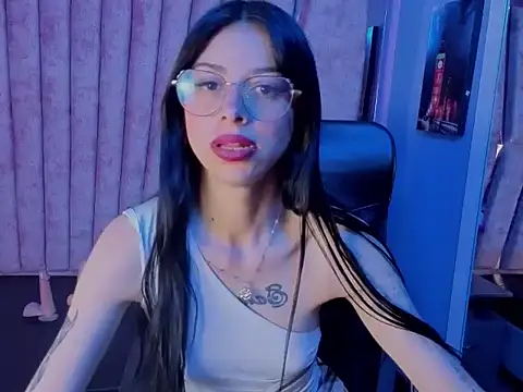 Snapshot of Dulce_Miaa_ chatting on September 2025 03:23:02 PM Dulce Miaa online show from September 2025 03:23:02 PM