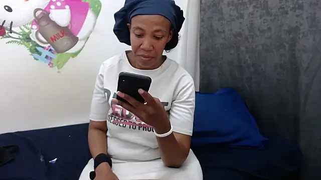 Snapshot of XSexySnow30XX chatting on November 2025 07:34:02 AM XSexySnow30XX online show from November 2025 07:34:02 AM