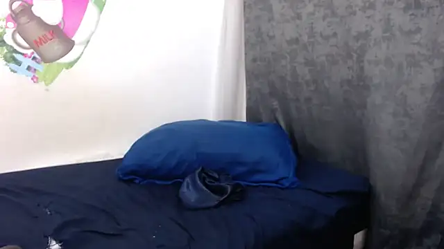 Snapshot of XSexySnow30XX chatting on November 2025 08:35:02 PM XSexySnow30XX online show from November 2025 08:35:02 PM