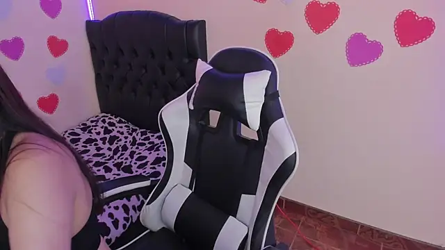 megaan cb online show from April 2026 04:55:01 PM