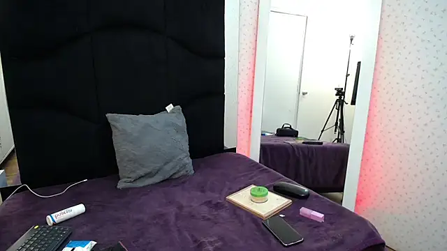 LunaRichy  online show from September 2025 11:32:01 AM