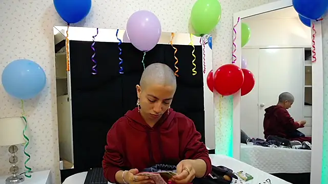 LunaRichy  online show from September 2025 12:53:01 PM