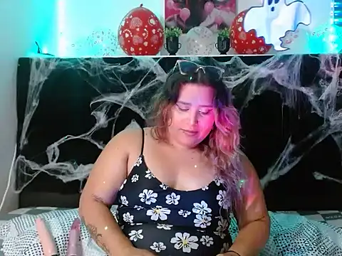 EmmaTower online show from October 2025 07:23:01 PM