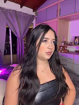 Emiily Moore1 online show from December 2025 03:48:01 AM