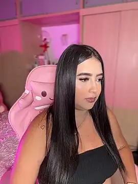 Emiily Moore1 online show from April 2026 11:53:02 PM