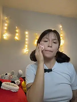 aliciia 23 online show from December 2025 10:49:01 PM