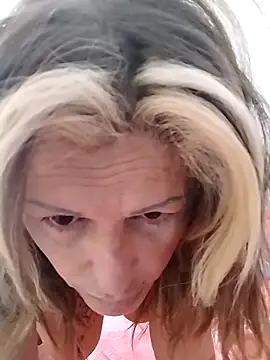 Snapshot of canariamorbosa chatting on November 2025 11:22:01 AM canariamorbosa online show from November 2025 11:22:01 AM