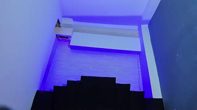  Noah19 online show from November 2025 06:51:02 PM