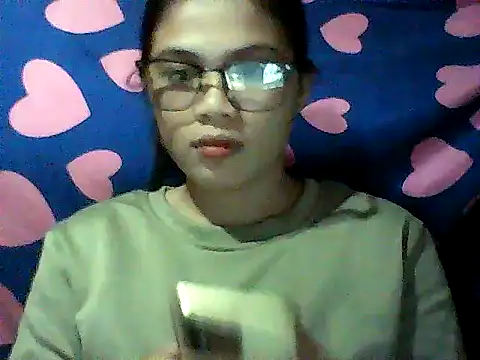 Snapshot of Zachariah_05 chatting on October 2025 12:20:01 AM Zachariah 05 online show from October 2025 12:20:01 AM