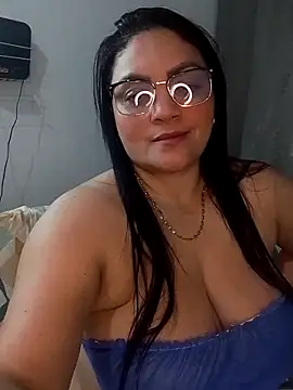 Snapshot of tiffany_Johnson1 chatting on January 2026 02:26:01 AM tiffany Johnson1 online show from January 2026 02:26:01 AM