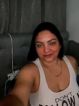 Snapshot of tiffany_Johnson1 chatting on February 2026 02:08:02 AM tiffany Johnson1 online show from February 2026 02:08:02 AM