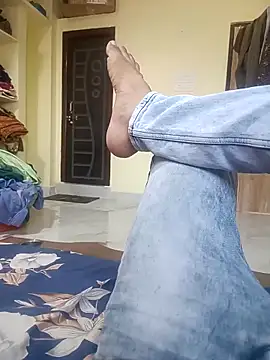 Snapshot of bobby3374 chatting on September 2025 01:29:02 AM bobby3374 online show from September 2025 01:29:02 AM