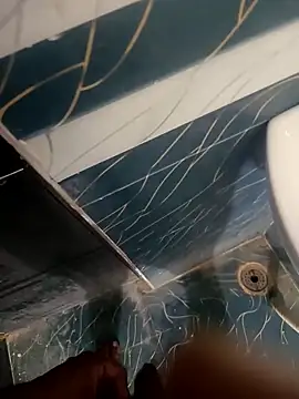 Snapshot of bobby3374 chatting on October 2025 01:01:01 PM bobby3374 online show from October 2025 01:01:01 PM