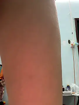 Snapshot of simsim-00 chatting on September 2025 08:34:01 PM simsim-00 online show from September 2025 08:34:01 PM