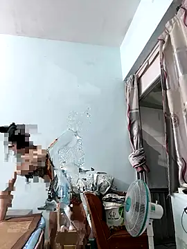 Snapshot of simsim-00 chatting on October 2025 01:12:02 PM simsim-00 online show from October 2025 01:12:02 PM