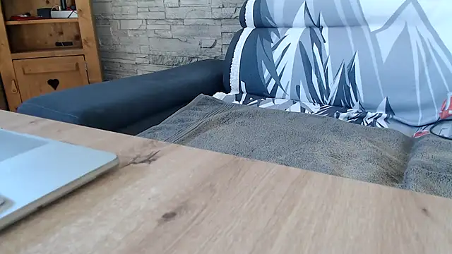 htreshot73 online show from March 2026 01:58:02 PM