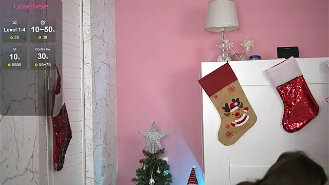 Snapshot of DeborahLowe chatting on December 2025 10:01:01 AM DeborahLowe online show from December 2025 10:01:01 AM