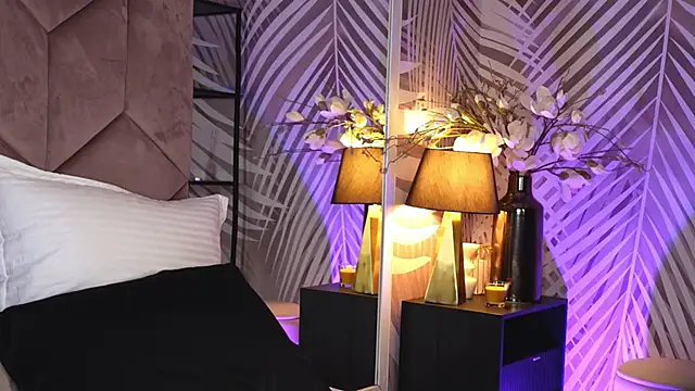 Snapshot of EvaRhea chatting on November 2025 04:03:02 AM EvaRhea online show from November 2025 04:03:02 AM