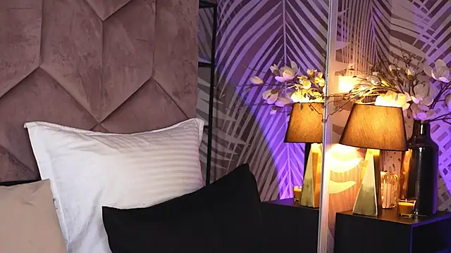 Snapshot of EvaRhea chatting on December 2025 03:56:01 AM EvaRhea online show from December 2025 03:56:01 AM