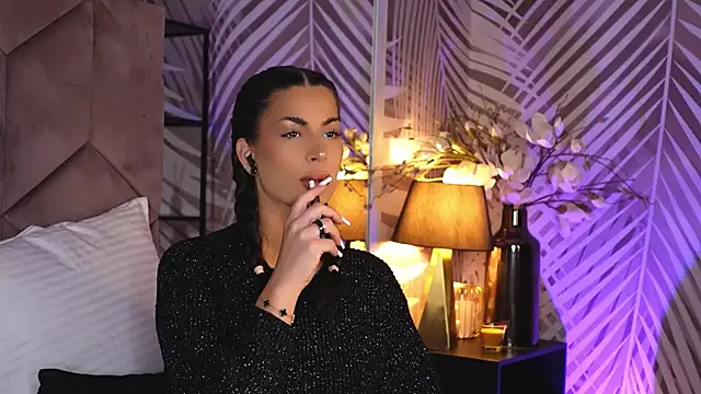 Snapshot of EvaRhea chatting on December 2025 04:00:02 AM EvaRhea online show from December 2025 04:00:02 AM