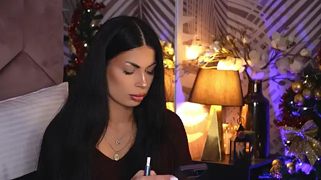 Snapshot of EvaRhea chatting on December 2025 03:48:01 AM EvaRhea online show from December 2025 03:48:01 AM