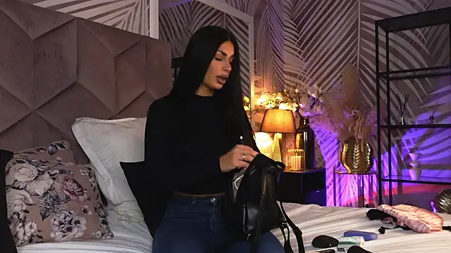 Snapshot of EvaRhea chatting on April 2026 03:04:02 AM EvaRhea online show from April 2026 03:04:02 AM