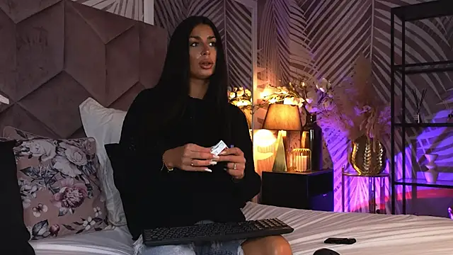 Snapshot of EvaRhea chatting on April 2026 02:54:01 AM EvaRhea online show from April 2026 02:54:01 AM