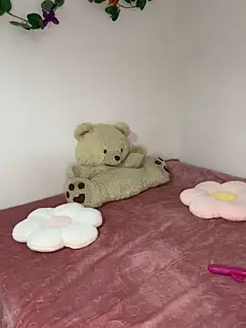 Snapshot of DouceAngela69 chatting on February 2026 06:15:01 PM DouceAngela69 online show from February 2026 06:15:01 PM