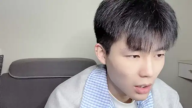 xiaoyang5200 online show from November 2025 02:27:02 PM