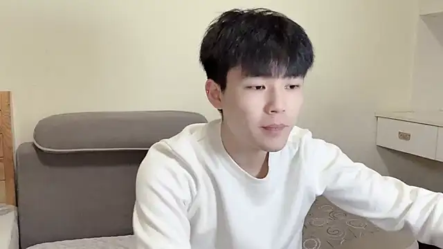 xiaoyang5200 online show from December 2025 03:39:01 PM