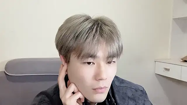 xiaoyang5200 online show from January 2026 03:16:02 PM