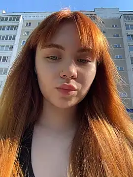 LunaMillie online show from May 2026 12:33:02 PM