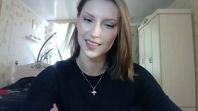 Snapshot of RuxaShade chatting on October 2025 11:10:01 AM RuxaShade online show from October 2025 11:10:01 AM